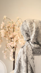 Pashmina Scarf – Cashmere‑Feel, Wind‑Resistant, Woven Paisley Jacquard (70×200cm)