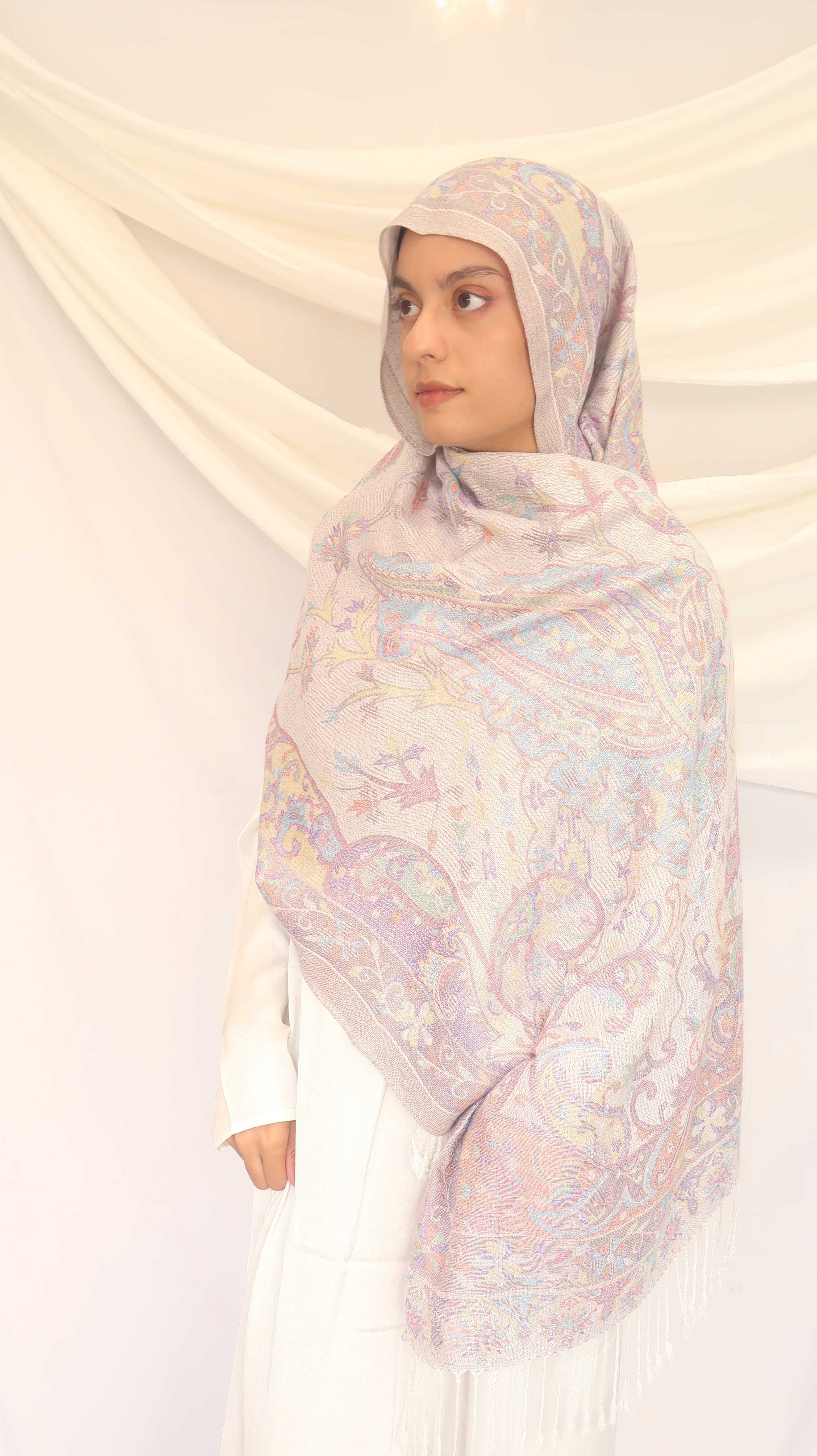 Pashmina Scarf – Cashmere‑Feel, Wind‑Resistant, Woven Paisley Jacquard (70×200cm)
