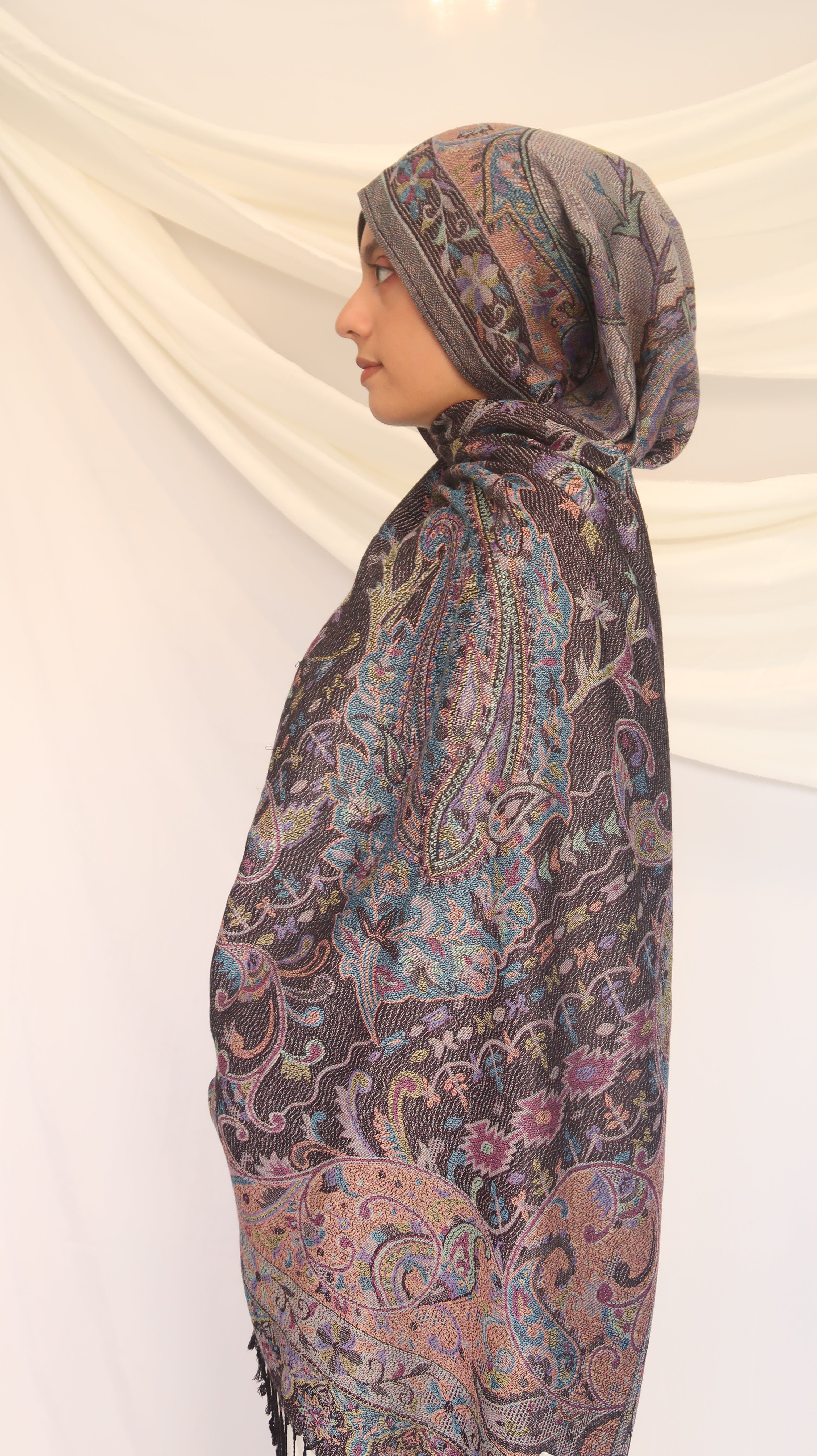 Pashmina Scarf – Cashmere‑Feel, Wind‑Resistant, Woven Paisley Jacquard (70×200cm)