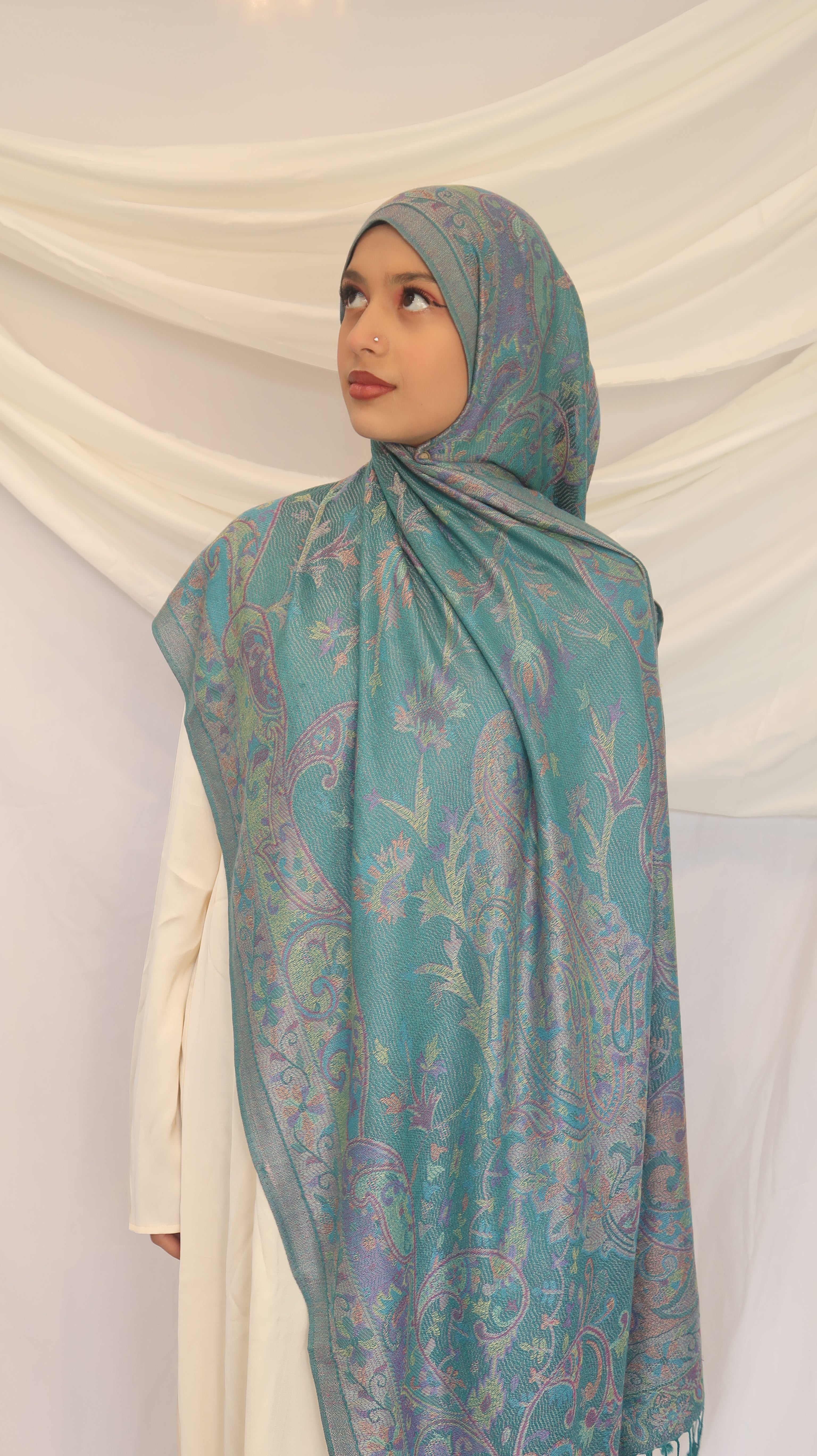 Pashmina Scarf – Cashmere‑Feel, Wind‑Resistant, Woven Paisley Jacquard (70×200cm)