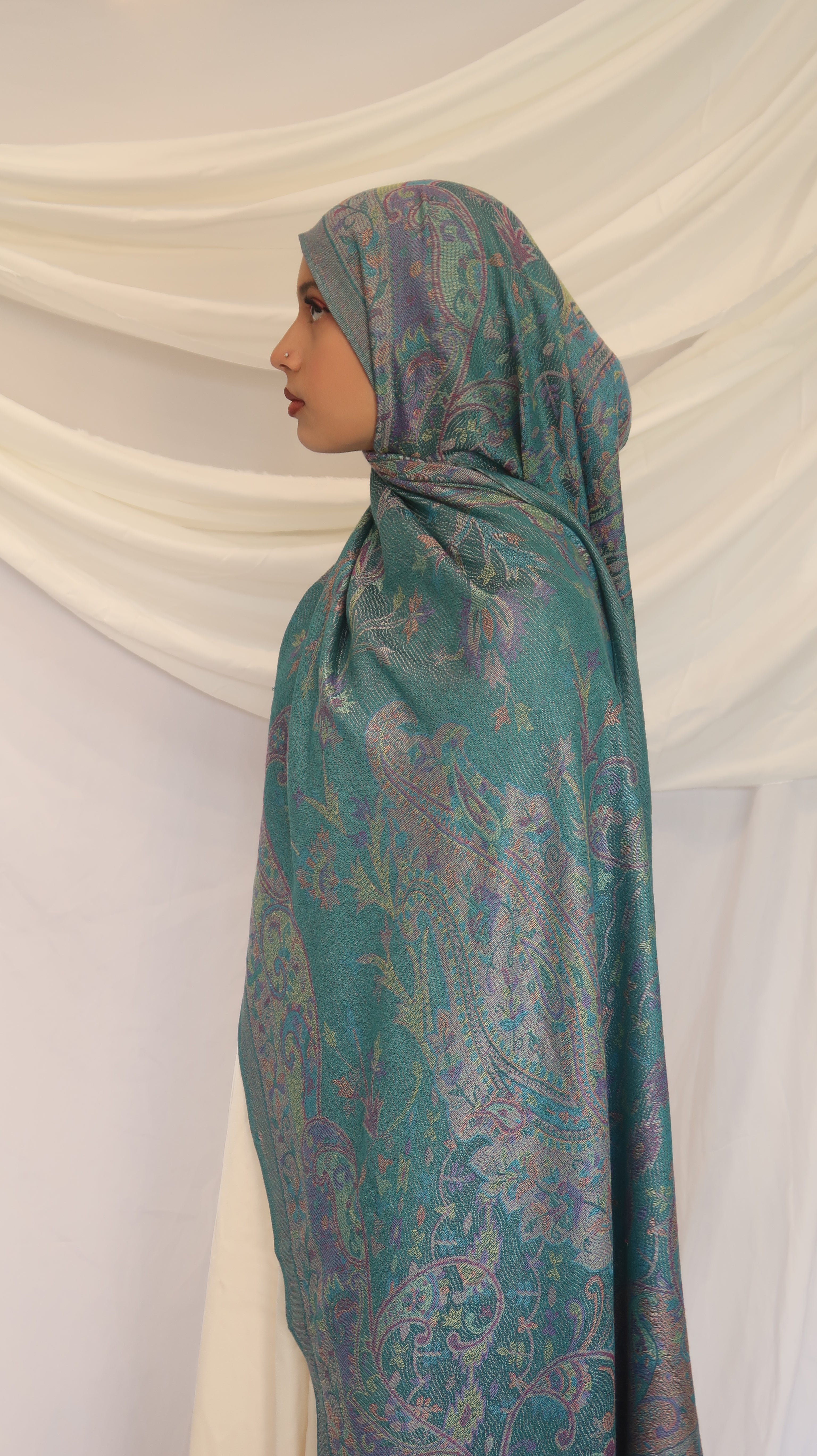 Pashmina Scarf – Cashmere‑Feel, Wind‑Resistant, Woven Paisley Jacquard (70×200cm)