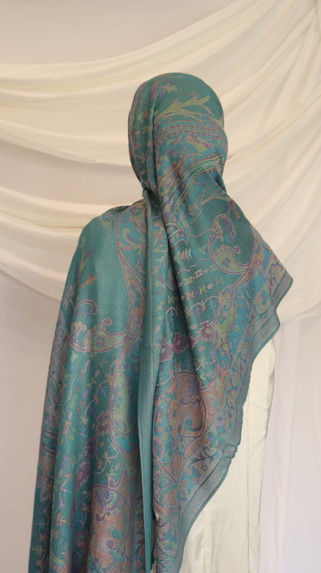 Pashmina Scarf – Cashmere‑Feel, Wind‑Resistant, Woven Paisley Jacquard (70×200cm)