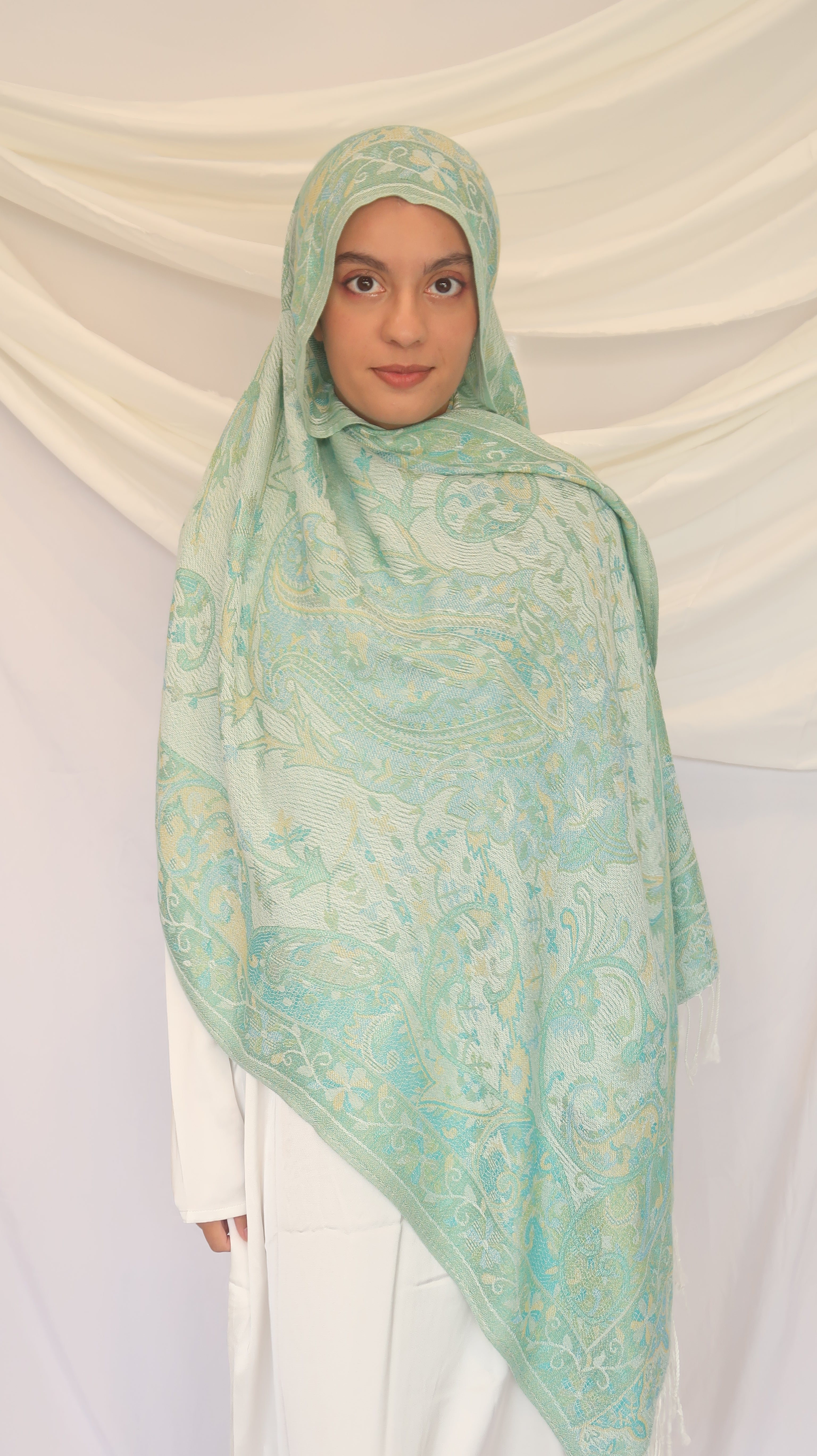 Pashmina Scarf – Cashmere‑Feel, Wind‑Resistant, Woven Paisley Jacquard (70×200cm)