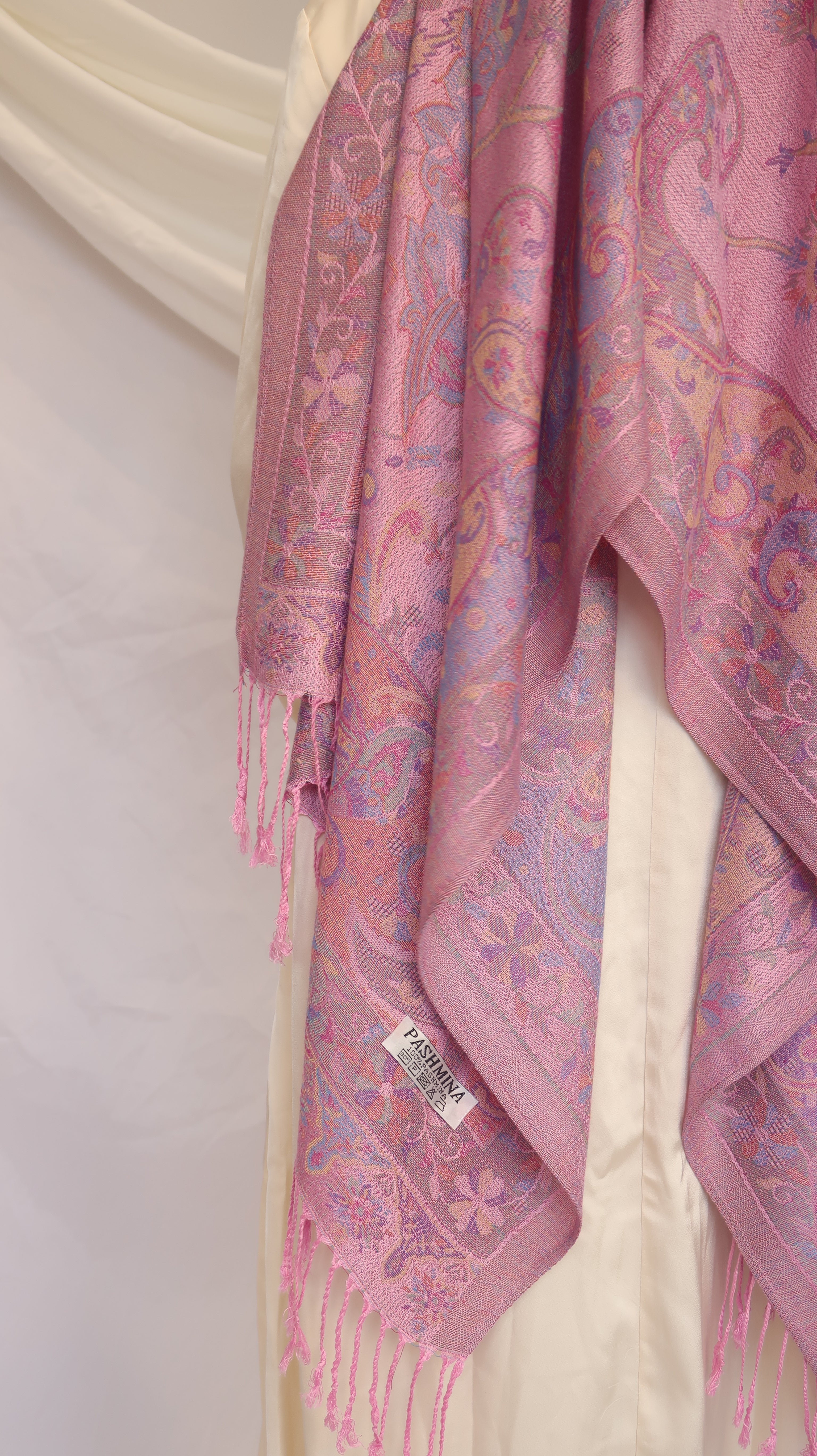 Pashmina Scarf – Cashmere‑Feel, Wind‑Resistant, Woven Paisley Jacquard (70×200cm)