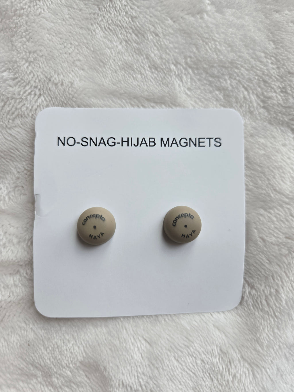 Non-Snag Hijab Magnets Solid Colours Branded & Palestine Keffiyeh  – Pack of 2 Pairs | Strong & Rounded